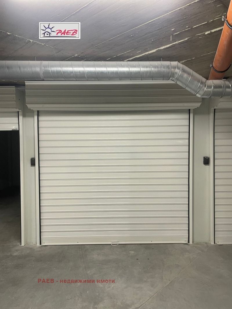 Продава ГАРАЖ, ПАРКОМЯСТО, град Русе, Широк център • 26000 € / 50851.58 лв. • 65964569 1 — Holmes.bg Продава ГАРАЖ, ПАРКОМЯСТО, град Русе, Широк център • 26000 € / 50851.58 лв. • 65964569 1