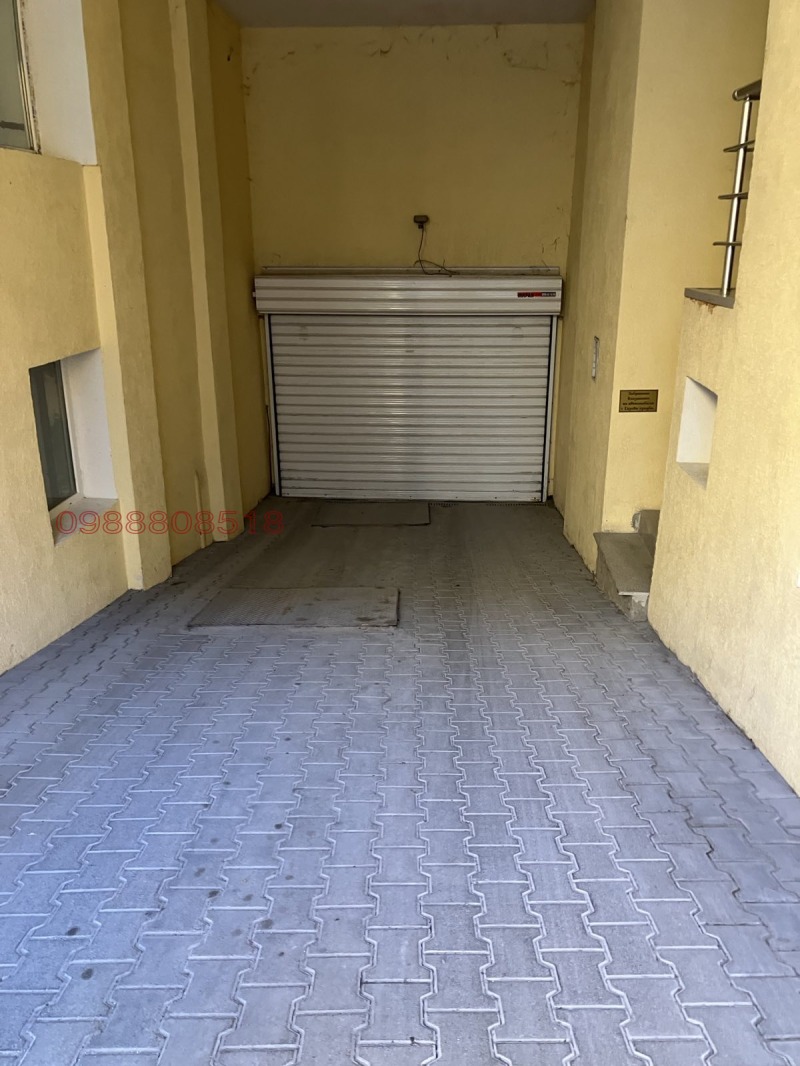 Продава ГАРАЖ, ПАРКОМЯСТО, област Стара Загора, гр. Казанлък • 12900 € / 25230.21 лв. • 78703351 1 — Holmes.bg Продава ГАРАЖ, ПАРКОМЯСТО, област Стара Загора, гр. Казанлък • 12900 € / 25230.21 лв. • 78703351 1