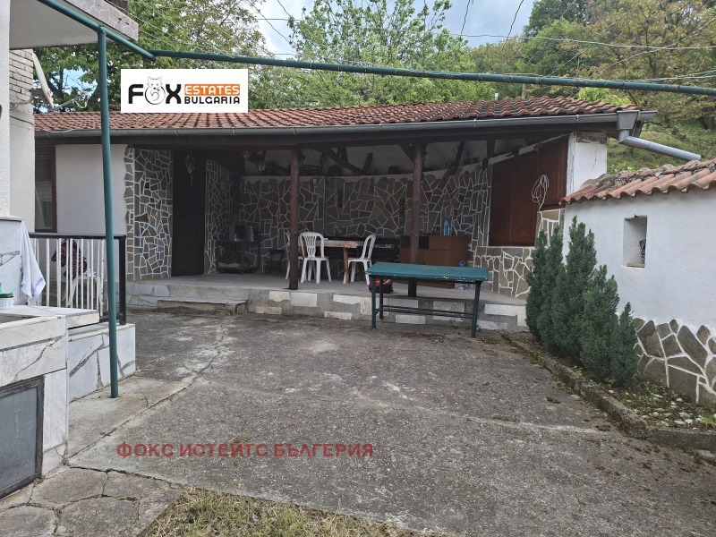 Продава КЪЩА, област Пловдив, с. Свежен • 140000 € / 273816.20 лв. • 40276902 1 — Holmes.bg Продава КЪЩА, област Пловдив, с. Свежен • 140000 € / 273816.20 лв. • 40276902 1