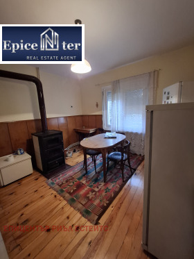 Обява Продава КЪЩА,град Перник, Клепало