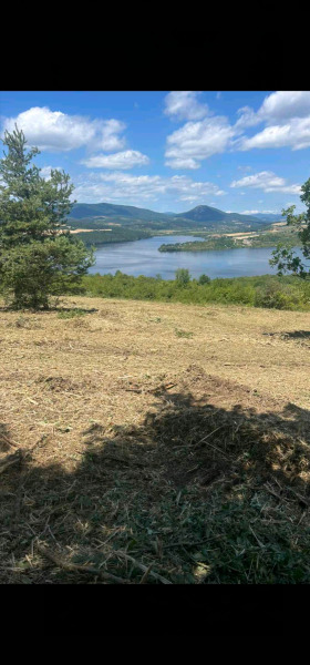 Обява Продава ЗЕМЕДЕЛСКА ЗЕМЯ,м-т яз. Искър, област София