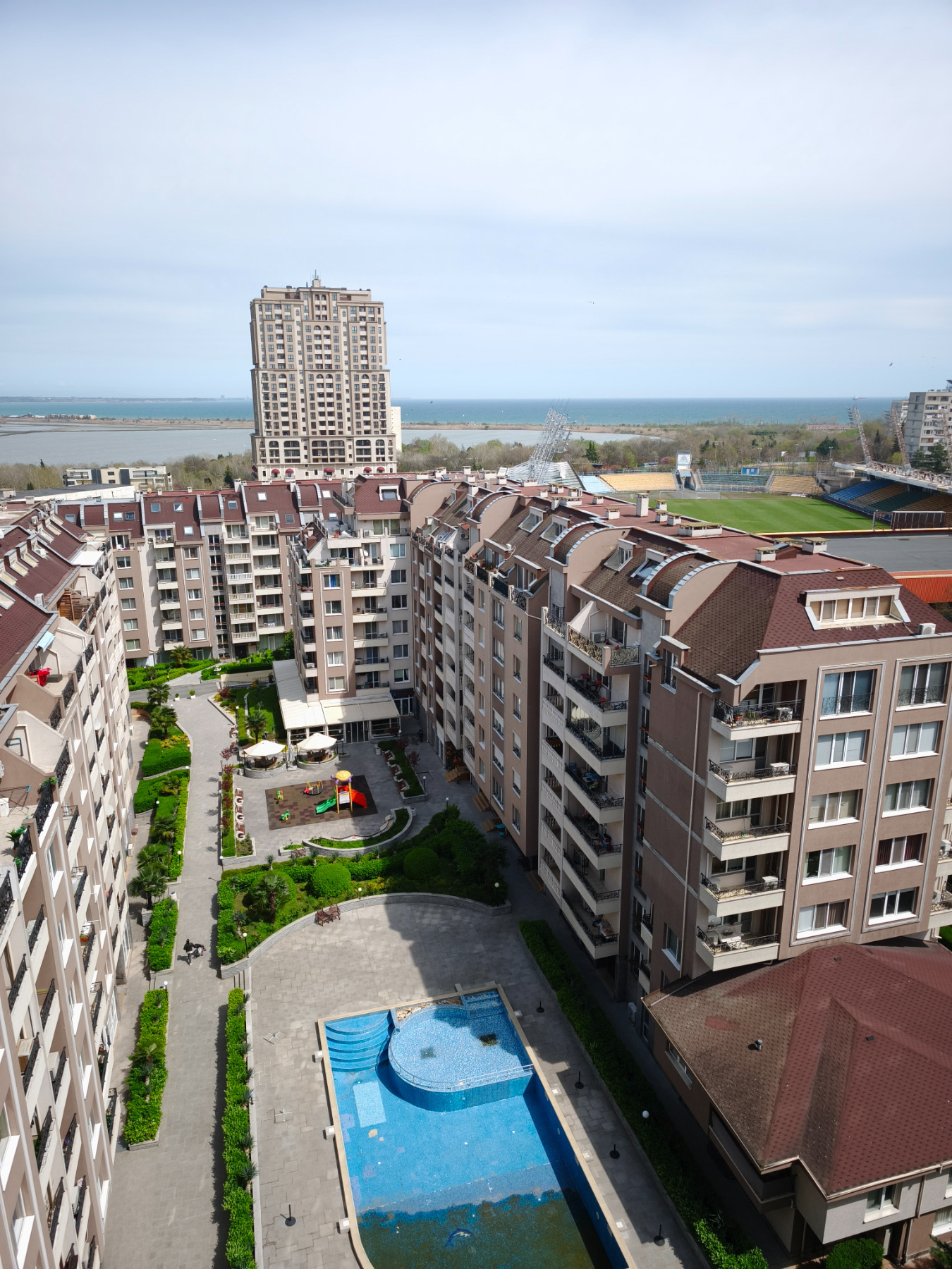 Продава 3-стаен град Бургас , Зорница , 128 кв.м | 75676305 — Imoti.com Продава 3-стаен град Бургас , Зорница , 128 кв.м | 75676305