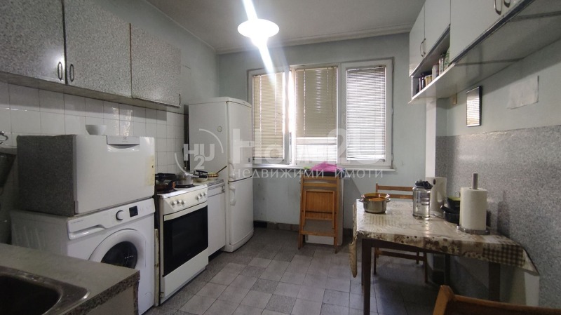 Продава 3-СТАЕН, град София, Център • 249990 € / 488937.94 лв. • 21982210 1 — Holmes.bg Продава 3-СТАЕН, град София, Център • 249990 € / 488937.94 лв. • 21982210 1