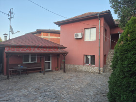 Продава Къща, с. Кралев дол