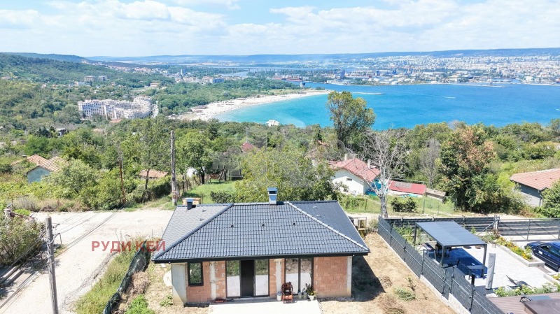 Продава КЪЩА, град Варна, Галата • 160000 € • 30615975 1 — Holmes.bg Продава КЪЩА, град Варна, Галата • 160000 € • 30615975 1