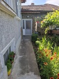 Продава КЪЩА, област Разград, с. Свещари • 50000 € / 97791.50 лв. • 38799576 5 — Holmes.bg Продава КЪЩА, област Разград, с. Свещари • 50000 € / 97791.50 лв. • 38799576 5