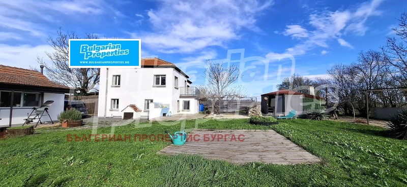 Продава КЪЩА, област Бургас, с. Светлина • 125000 € • 30538893 1 — Holmes.bg Продава КЪЩА, област Бургас, с. Светлина • 125000 € • 30538893 1