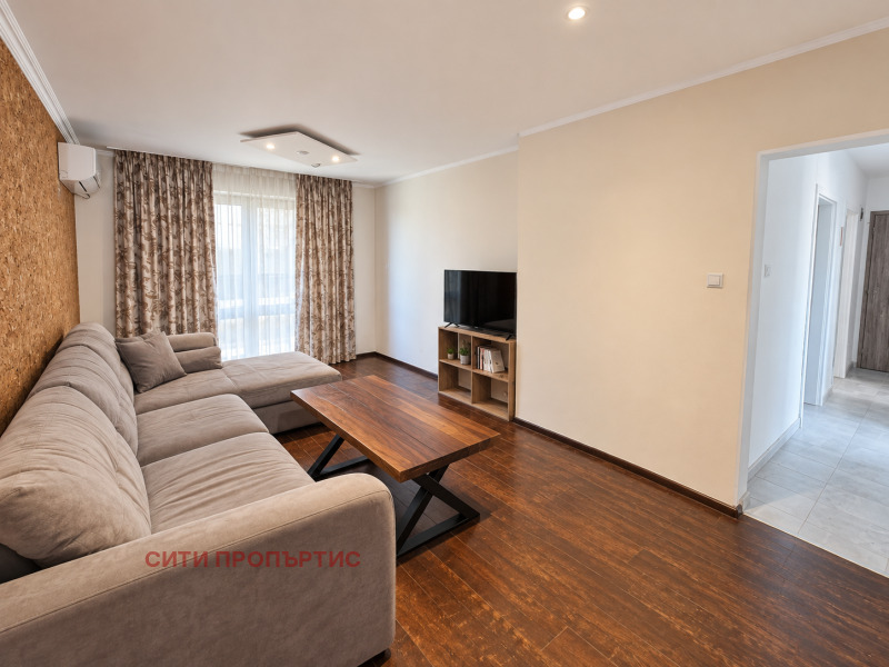 Продава 3-СТАЕН, град Благоевград, Идеален център • 162000 € • 33454033 1 — Holmes.bg Продава 3-СТАЕН, град Благоевград, Идеален център • 162000 € • 33454033 1