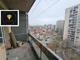 Продажба на тристайни апартаменти в град Пловдив — страница 8 - изображение 20 