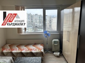 Продава 2-стаен, град Кърджали
