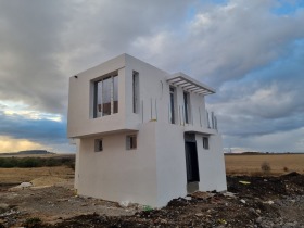 Обява Продава КЪЩА,с. Гурмазово, област София