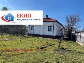 Обява Продава КЪЩА,град София, гр. Нови Искър