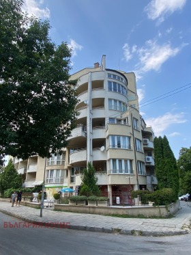 Продажба на четеристайни апартаменти в град София — страница 6 - изображение 2 