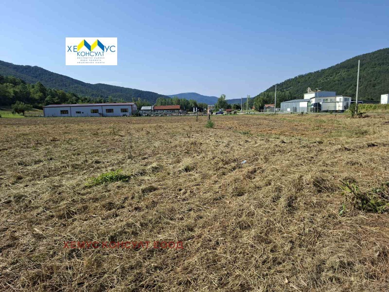 Продава ПАРЦЕЛ, област Ловеч, с. Калейца • 52000 € • 84633443 1 — Holmes.bg Продава ПАРЦЕЛ, област Ловеч, с. Калейца • 52000 € • 84633443 1