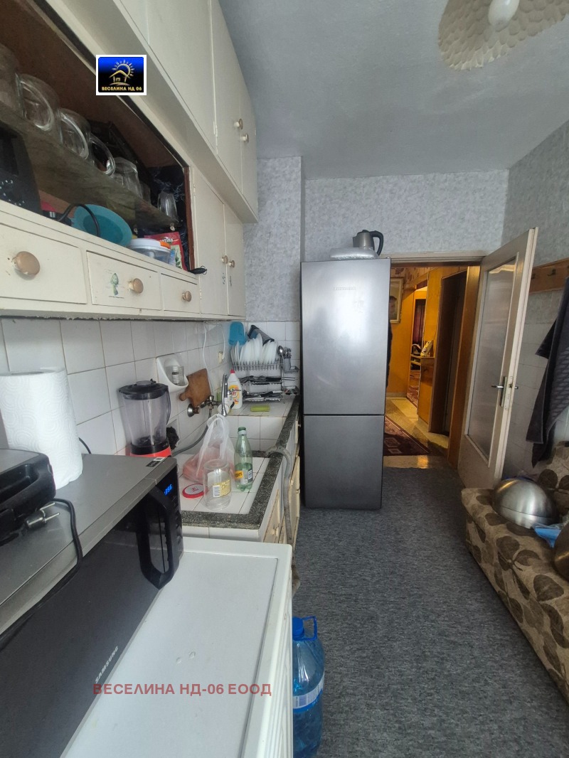 Продава 3-СТАЕН, град Добрич, Център • 160000 € / 312932.80 лв. • 93974003 1 — Holmes.bg Продава 3-СТАЕН, град Добрич, Център • 160000 € / 312932.80 лв. • 93974003 1