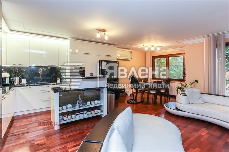 Продава 4-СТАЕН, град София, Изток • 780000 € / 1525547.40 лв. • 45426945 1 — Holmes.bg Продава 4-СТАЕН, град София, Изток • 780000 € / 1525547.40 лв. • 45426945 1