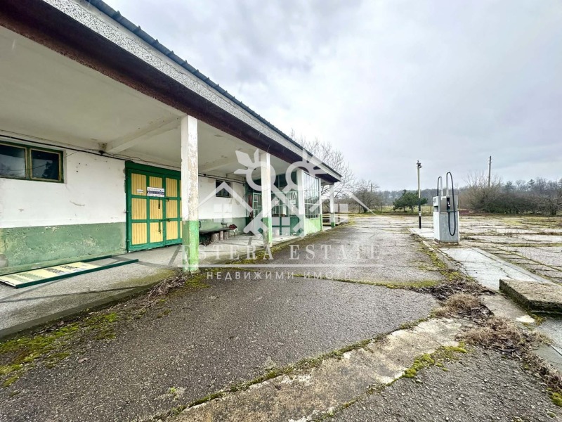 Продава ПРОМ. ПОМЕЩЕНИЕ, област Шумен, с. Друмево • 130000 € / 254257.90 лв. • 30097889 1 — Holmes.bg Продава ПРОМ. ПОМЕЩЕНИЕ, област Шумен, с. Друмево • 130000 € / 254257.90 лв. • 30097889 1