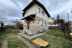 Продава Къща, град София