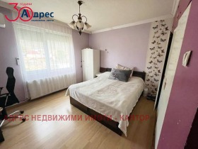Продава етаж от къща град Шумен Дивдядово - [1] 