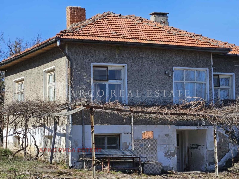 Продава КЪЩА, област София, с. Черньово • 95000 € / 185803.85 лв. • 82367024 1 — Holmes.bg Продава КЪЩА, област София, с. Черньово • 95000 € / 185803.85 лв. • 82367024 1