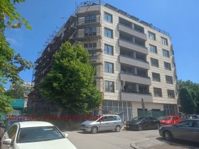 Продава 4-стаен, град София
