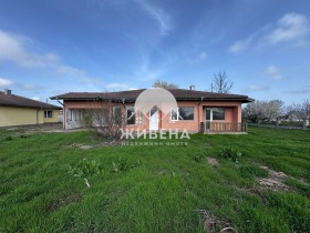 Продава Къща, с. Соколово