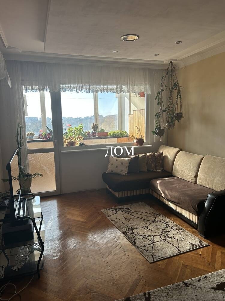 Продава 4-СТАЕН, град Шумен, Пазара • 143000 € / 279683.69 лв. • 87361134 1 — Holmes.bg Продава 4-СТАЕН, град Шумен, Пазара • 143000 € / 279683.69 лв. • 87361134 1