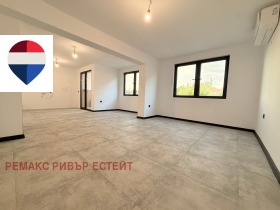 Обява Продава 3-СТАЕН,град Русе, Ялта
