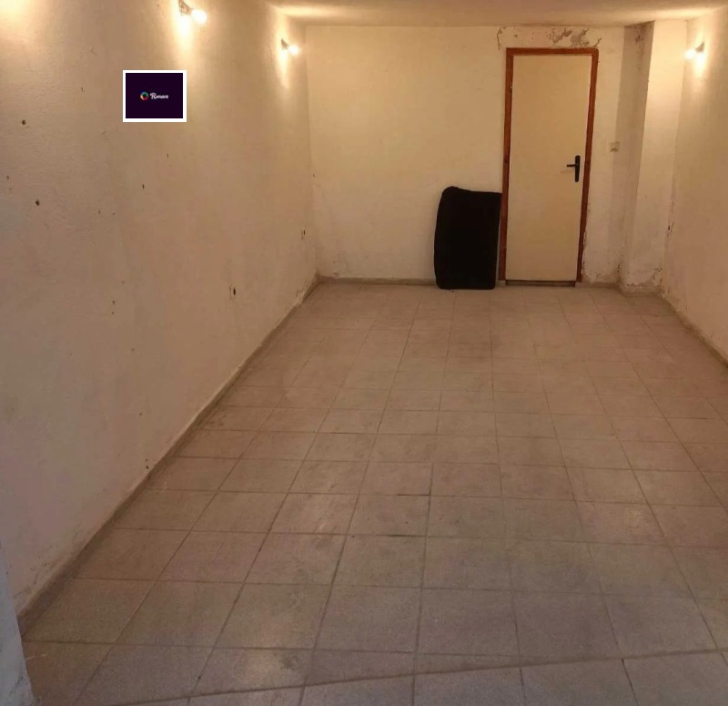 Продава ГАРАЖ, ПАРКОМЯСТО, град Варна, Гръцка махала • 59600 € / 116567.47 лв. • 46039456 1 — Holmes.bg Продава ГАРАЖ, ПАРКОМЯСТО, град Варна, Гръцка махала • 59600 € / 116567.47 лв. • 46039456 1