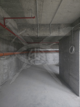 Снимка Продава ГАРАЖ, ПАРКОМЯСТО