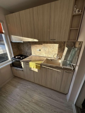 Обява Дава под наем ЕТАЖ ОТ КЪЩА,град Варна, Цветен квартал