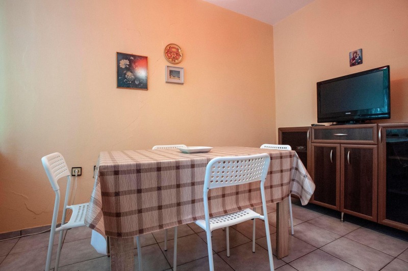 Под наем 3-СТАЕН, град София, Лагера • 599 € • 91098310 1 — Holmes.bg Под наем 3-СТАЕН, град София, Лагера • 599 € • 91098310 1