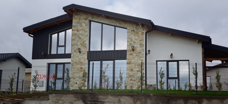 Под наем КЪЩА, град София, Люлин 1 • 2000 € • 51316489 1 — Holmes.bg Под наем КЪЩА, град София, Люлин 1 • 2000 € • 51316489 1