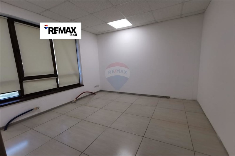 Под наем ОФИС, град Варна, Трошево • 900 € / 1760.25 лв. • 36729321 1 — Holmes.bg Под наем ОФИС, град Варна, Трошево • 900 € / 1760.25 лв. • 36729321 1