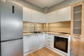 Обява Дава под наем 3-СТАЕН,град София, Изгрев