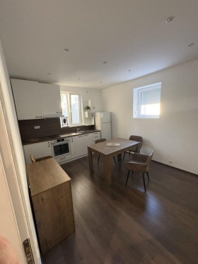 Обява Дава под наем 2-СТАЕН,град София, Център