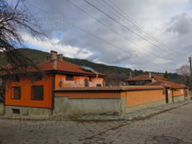 Къщи под наем в област Пловдив, гр. Калофер - изображение 1 