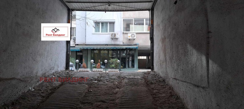 Под наем ГАРАЖ, ПАРКОМЯСТО, град Бургас, Център • 80 € / 156.47 лв. • 70033920 1 — Holmes.bg Под наем ГАРАЖ, ПАРКОМЯСТО, град Бургас, Център • 80 € / 156.47 лв. • 70033920 1