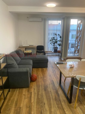 Обява Дава под наем 3-СТАЕН,град Плевен, Идеален център>