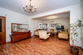 3-СТАЕН, 134 m2 - Holmes.bg 3-СТАЕН, 134 m2