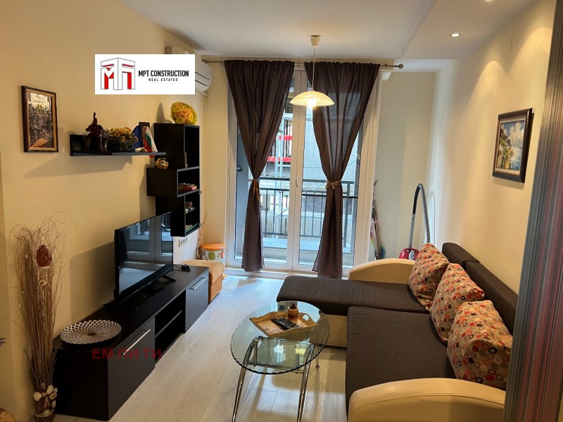 Под наем 2-СТАЕН, град Пловдив, Център • 530 € / 1036.59 лв. • 15006178 1 — Holmes.bg Под наем 2-СТАЕН, град Пловдив, Център • 530 € / 1036.59 лв. • 15006178 1