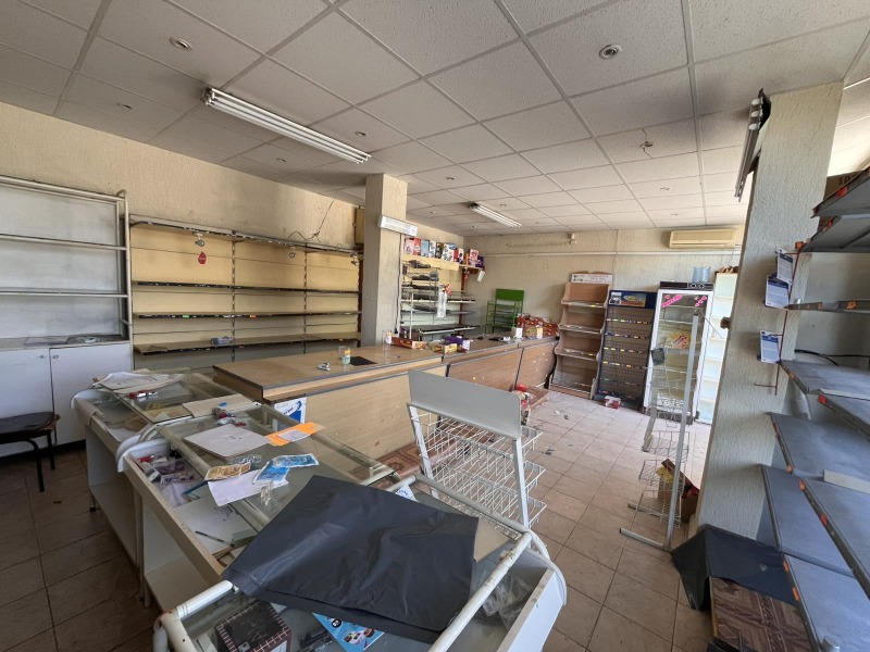 Под наем МАГАЗИН, град Шумен, Добруджански • 250 € / 488.96 лв. • 14150932 1 — Holmes.bg Под наем МАГАЗИН, град Шумен, Добруджански • 250 € / 488.96 лв. • 14150932 1