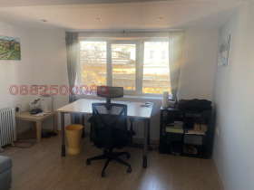 Снимка Дава под наем АТЕЛИЕ, ТАВАН