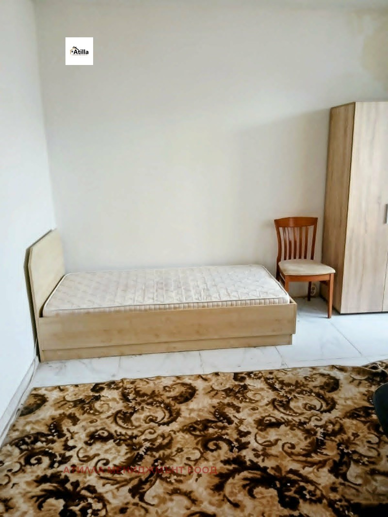 Под наем 1-СТАЕН, град Пловдив, Тракия • 300 € / 586.75 лв. • 75556612 1 — Holmes.bg Под наем 1-СТАЕН, град Пловдив, Тракия • 300 € / 586.75 лв. • 75556612 1