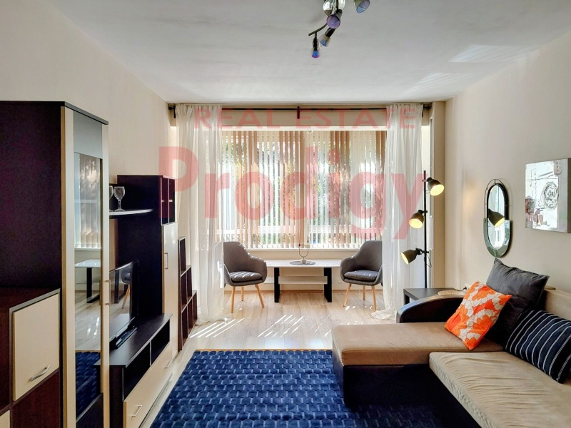 Под наем 3-СТАЕН, град София, Изток • 900 € • 37712965 1 — Holmes.bg Под наем 3-СТАЕН, град София, Изток • 900 € • 37712965 1