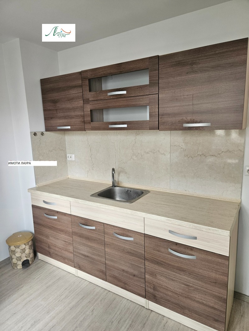 Под наем 2-СТАЕН, град Шумен, Тракия • 300 € / 586.75 лв. • 39040924 1 — Holmes.bg Под наем 2-СТАЕН, град Шумен, Тракия • 300 € / 586.75 лв. • 39040924 1