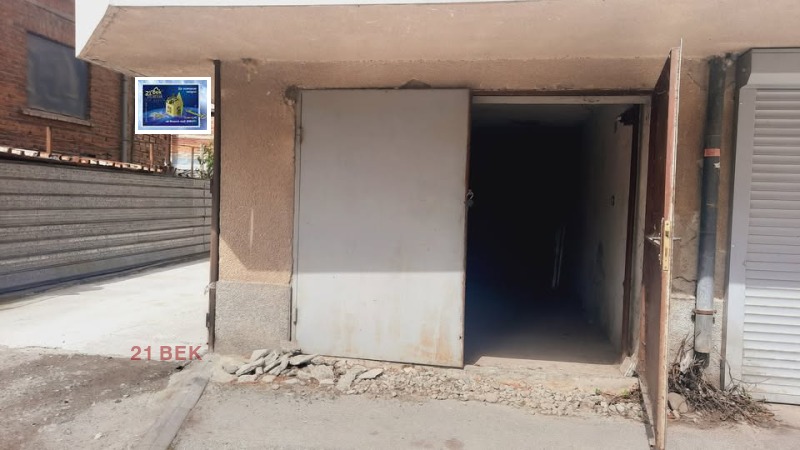 Под наем ГАРАЖ, ПАРКОМЯСТО, град Пловдив, Кършияка • 120 € / 234.70 лв. • 75055856 1 — Holmes.bg Под наем ГАРАЖ, ПАРКОМЯСТО, град Пловдив, Кършияка • 120 € / 234.70 лв. • 75055856 1