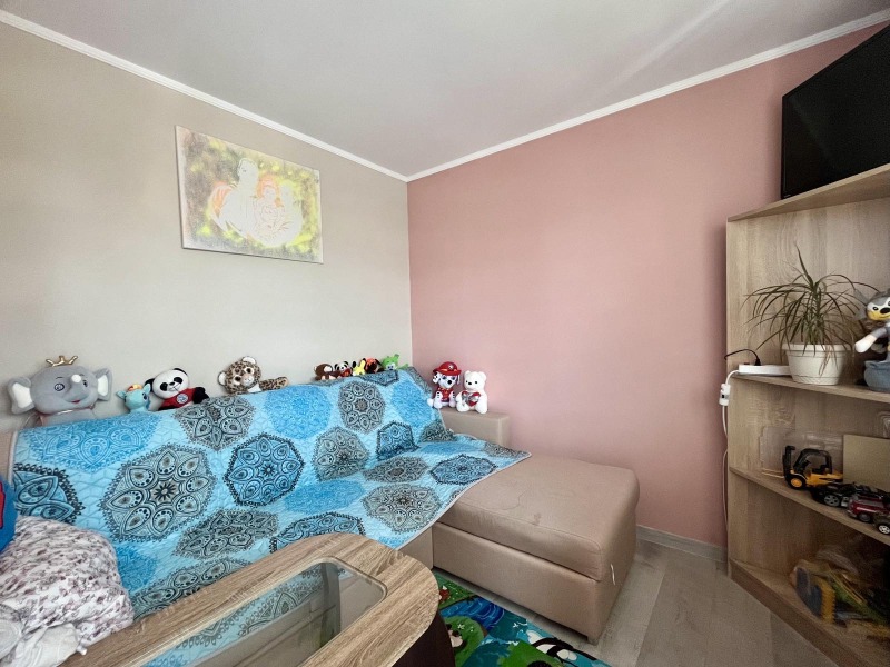 Под наем 2-СТАЕН, град Русе, Широк център • 700 лв. / 357.90 € • 76728133 1 — Holmes.bg Под наем 2-СТАЕН, град Русе, Широк център • 700 лв. / 357.90 € • 76728133 1