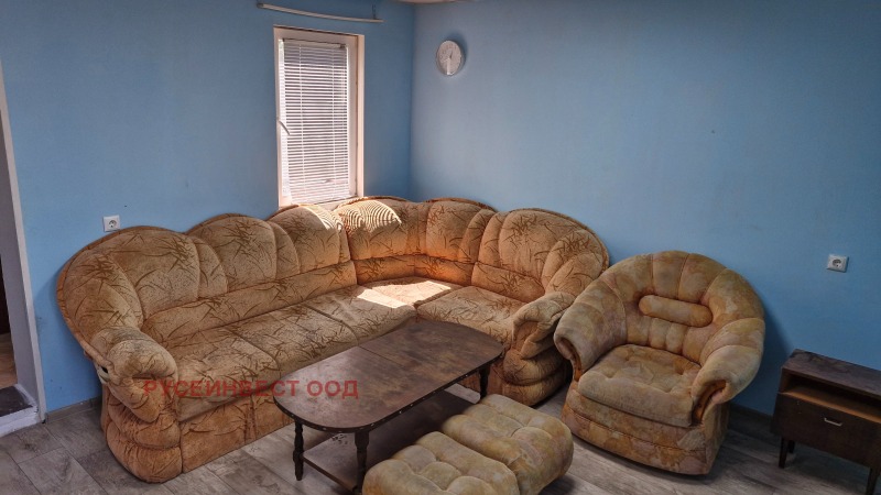 Под наем КЪЩА, град Русе, Централен кооп. пазар • 300 € • 83551406 1 — Holmes.bg Под наем КЪЩА, град Русе, Централен кооп. пазар • 300 € • 83551406 1