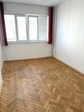 Под наем ОФИС, град София, Център • 750 € • 94823555 11 — Holmes.bg Под наем ОФИС, град София, Център • 750 € • 94823555 11